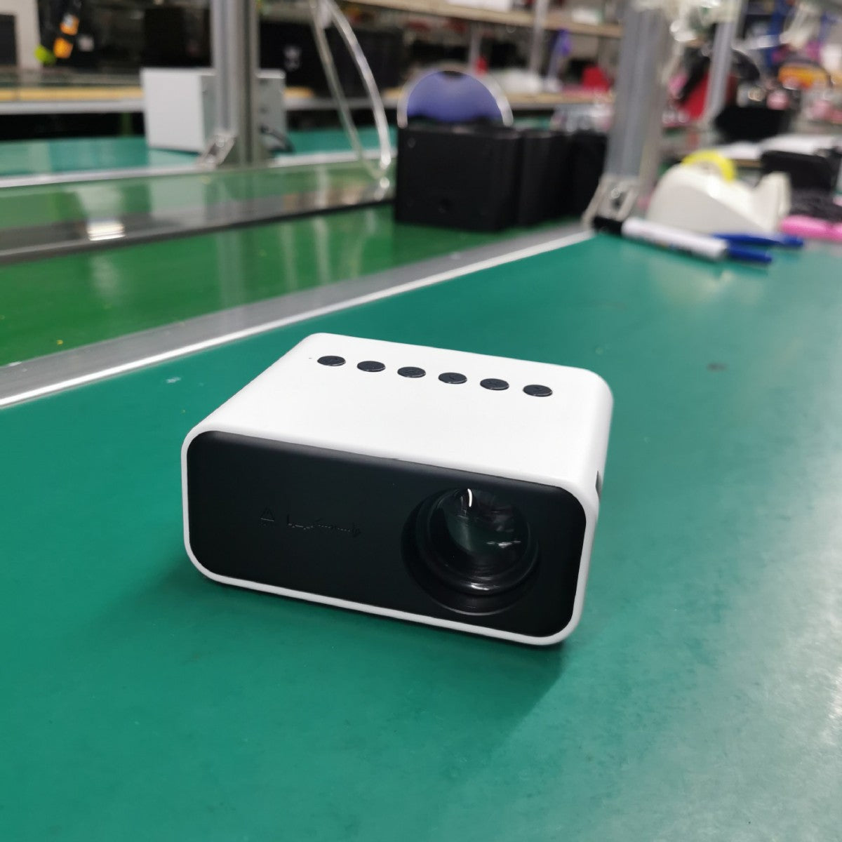 Mini LED Projector - White Edition, Wireless & Wired Screen Mirroring, 15-100 Inch, 24 ANSI Lumen, Portable Home Theater For Smartphones, 110x90x50mm